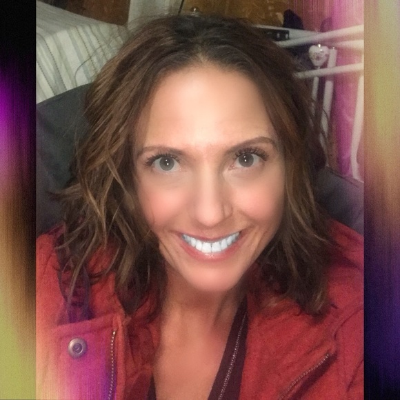 Meet your Posher, Valentina - Picture 3 of 5